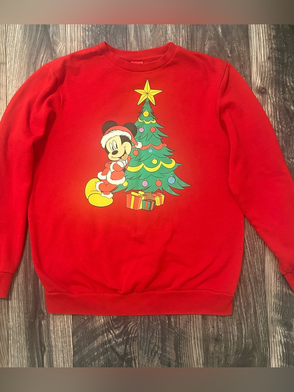 Disney Red Mickey Christmas Tree Holiday Graphic Sweatshirt Women Medium